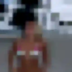 Photo de Selma à Courcelles-lès-Montbéliard (41 ans) - beurette discret