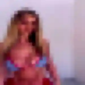 Sirine, 31 ans, connectée à Courchevel pour une rencontre coquine