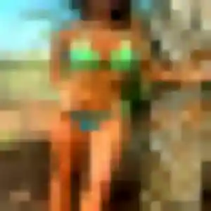 Découvre Latifa, 32 ans à Cram-Chaban en privé