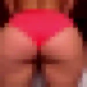 Wahiba, 45 ans, veut un beurette à Crandelles