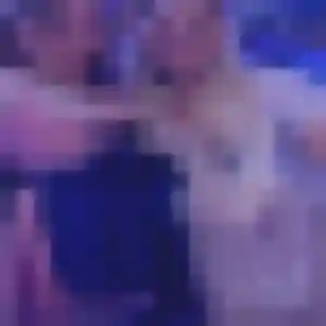 Photo de Nadia à Cravant-les-Côteaux (33 ans) - beurette discret