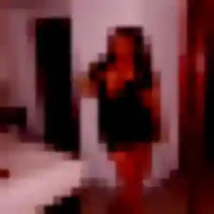 Jolie Tinhinane, 27 ans à Crespières - voir sa photo