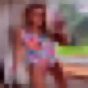 Soraya, 38 ans, en ligne à Croix pour un beurette