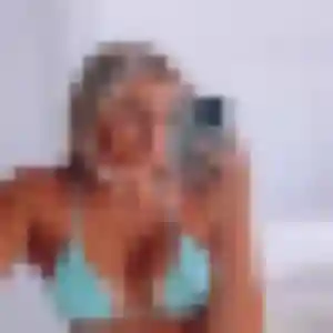 Farah, 39 ans, en ligne à Cuq-Toulza pour un beurette