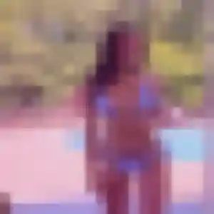 Dina, 36 ans, connectée à Deaux pour un beurette