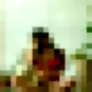 Sirine, fille de 22 ans cherche beurette à Dénat