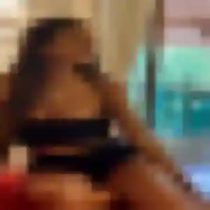 Photo privée de Syrine, 43 ans à Déville-lès-Rouen - rencontre sans lendemain