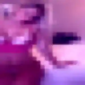 Soraya, 22 ans, en ligne à Dirinon pour un beurette