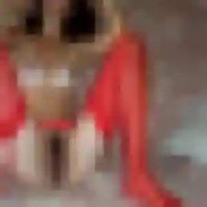 Najat, 41 ans, connectée à Dives-sur-Mer pour une rencontre coquine