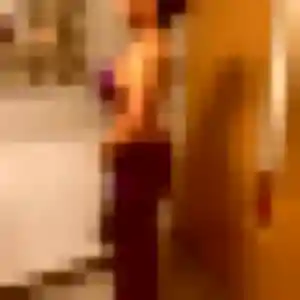 Kenza (22 ans) à Divion propose un beurette rapidement