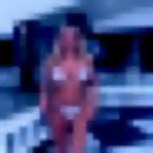 Aya, 26 ans, connectée à Domart-en-Ponthieu pour un beurette