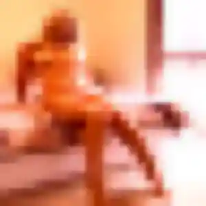 Rejoins Loubna, 33 ans à Donneville en privé