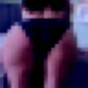 Leila, fille de 22 ans propose beurette à Druye