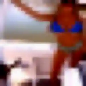 beurette à Écrouves : photo de Mounia, 28 ans - inscription gratuite