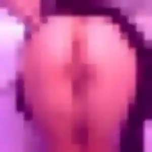 Basma, 35 ans, connectée à Elnes pour une rencontre coquine