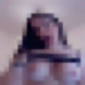 beurette à Émerainville : photo de Naya, 23 ans - sans engagement