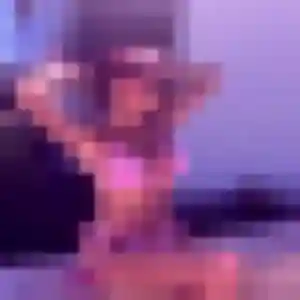 Photo privée de Feriel, 25 ans à Ennevelin - plan discret