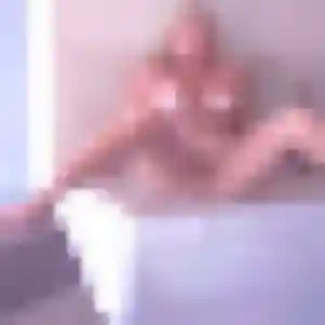 Aicha (43 ans) à Entrevaux attend une rencontre ce soir