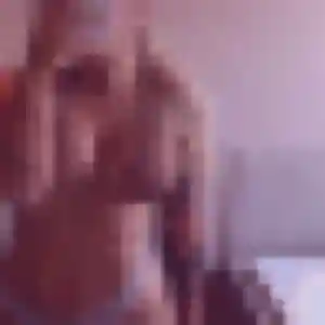Photo de Djamila à Enval (39 ans) - beurette anonyme