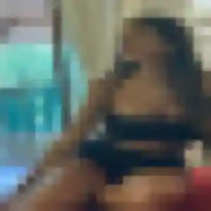 Amina (32 ans) à Épron cherche un beurette aujourd'hui