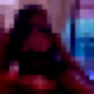 Rym, 23 ans, veut un beurette à Espiet