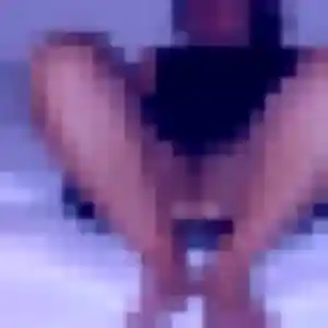 Rejoins Nour, 23 ans à Eysines en privé