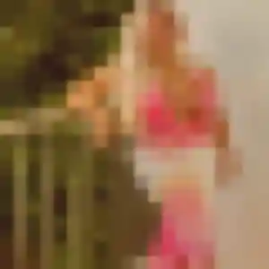 Rencontre Lydia, 27 ans à Eyzin-Pinet en privé
