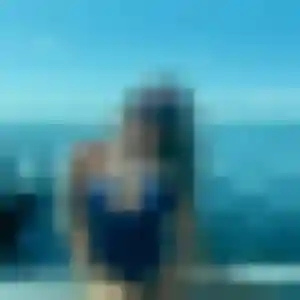 Dounia, femme de 23 ans cherche beurette à Faucigny
