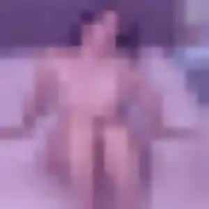 Rejoins Nawal, 35 ans à Faux gratuitement