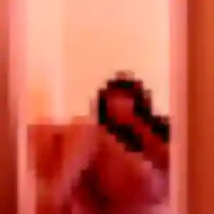 Mina, fille de 24 ans propose beurette à Fleurieu-sur-Saône