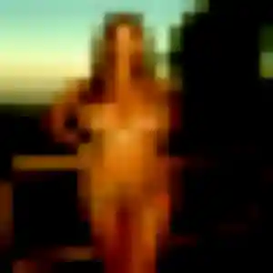 Photo de Hanane à Fleury (43 ans) - beurette discret