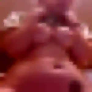Sexy Zineb, 26 ans à Fouesnant - voir sa photo