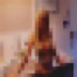 Photo de Hafsa à Frasne (23 ans) - beurette sans inscription