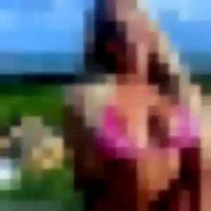 Hind (26 ans) à Fretigney-et-Velloreille cherche une rencontre aujourd'hui