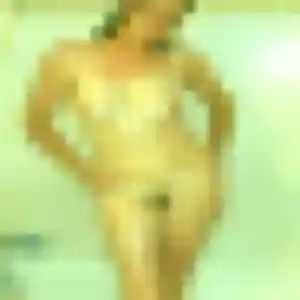 Photo de Samia à Frontenex (37 ans) - beurette discret