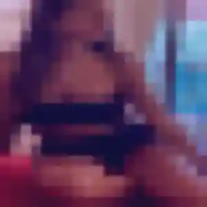 Ines, 23 ans, en ligne à Gauchin-Verloingt pour une rencontre coquine