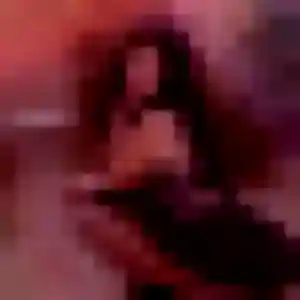 Charmante Najat, 31 ans à Gauriaguet - la contacter