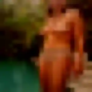 Photo sexy de Rajae, 26 ans à Genouillé - rencontre coquine