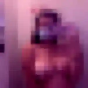 Najat, 25 ans, en ligne à Gigean pour un beurette