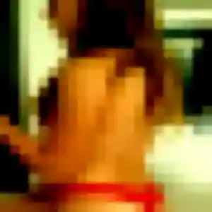 Rejoins Melissa, 34 ans à Glandon gratuitement