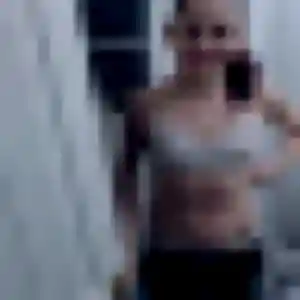 Syrine, femme de 45 ans cherche beurette à Goincourt