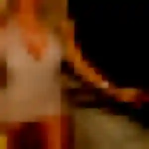 Syrine, 28 ans, en ligne à Gonfaron pour un beurette