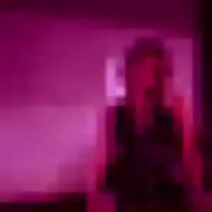 Najat, 33 ans, connectée à Gourbeyre pour une rencontre coquine