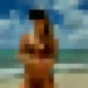 Photo de Souad à Gouvernes (33 ans) - beurette discret