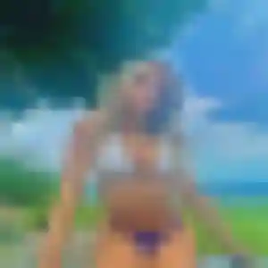 Hind, 36 ans, en ligne à Granges-sur-Lot pour une rencontre coquine