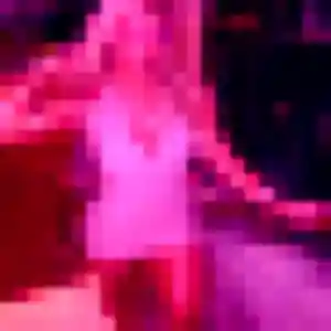 Photo de Souad à Grans (37 ans) - beurette anonyme