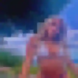 Contacte Jamila, 22 ans à Grez-Neuville gratuitement