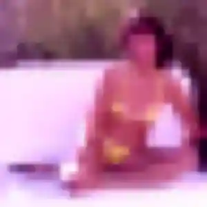 Alya, 25 ans, cherche un beurette à Groix