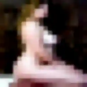 Leila, 24 ans, en ligne à Guarbecque pour une rencontre coquine