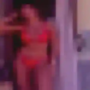 Rym, fille de 37 ans propose beurette à Guéreins